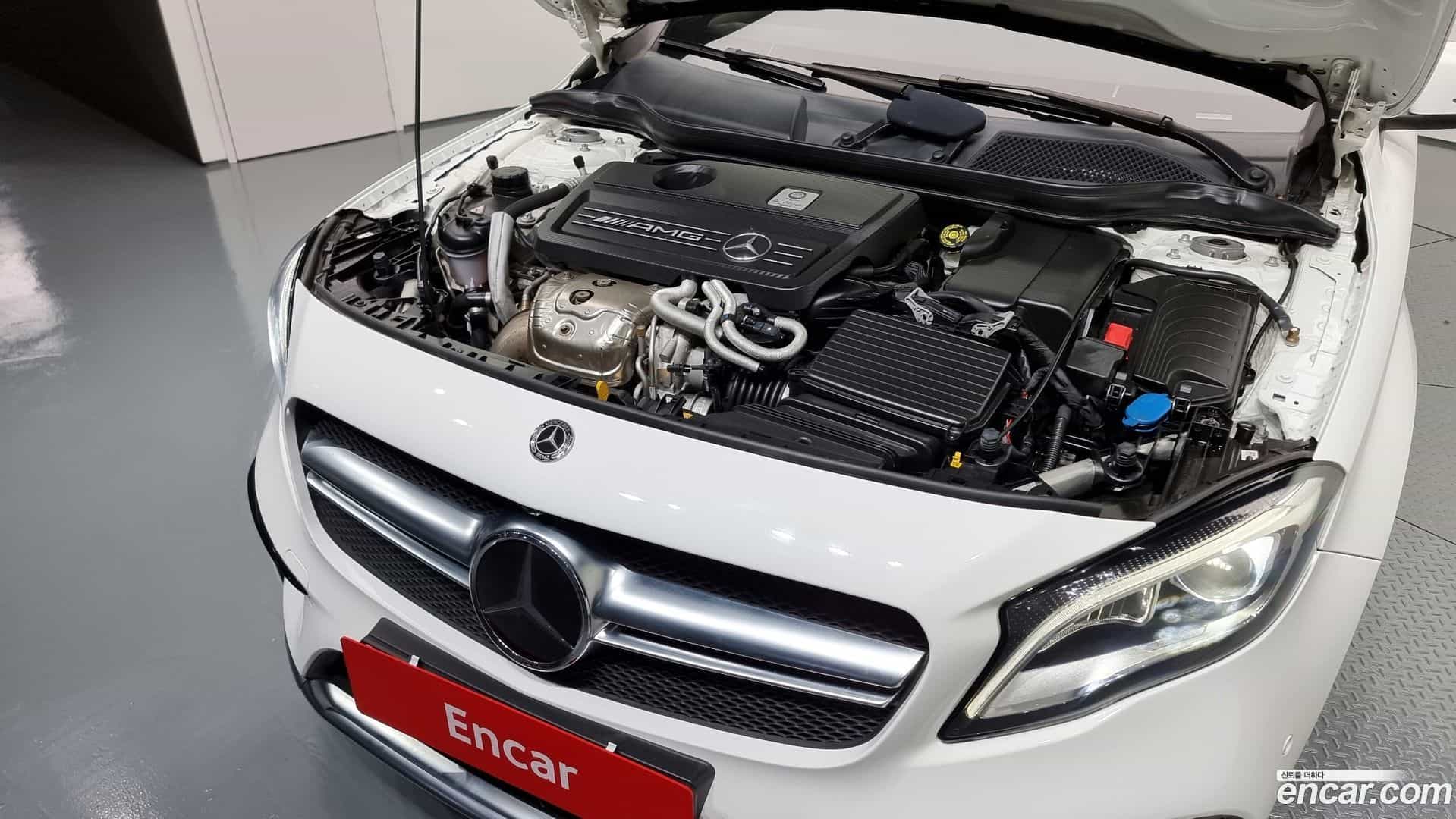 GLA-Class Mercedes-Benz 2019.5-INNER-006