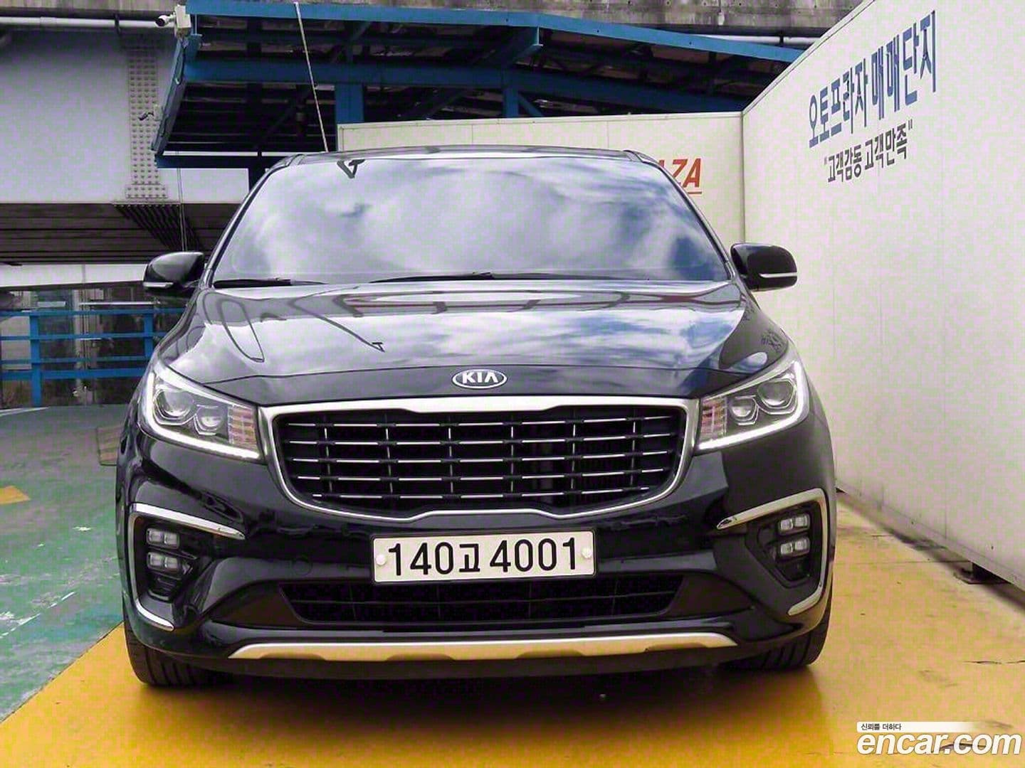 Main__Slider__Photo:Canival Kia 2019.7-0