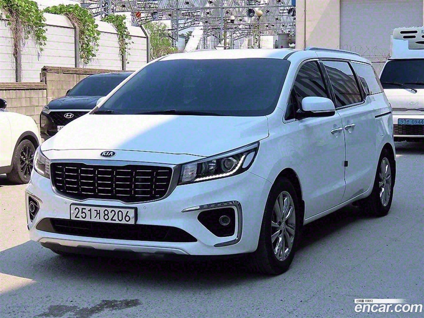 Main__Slider__Photo:Canival Kia 2020.2-0