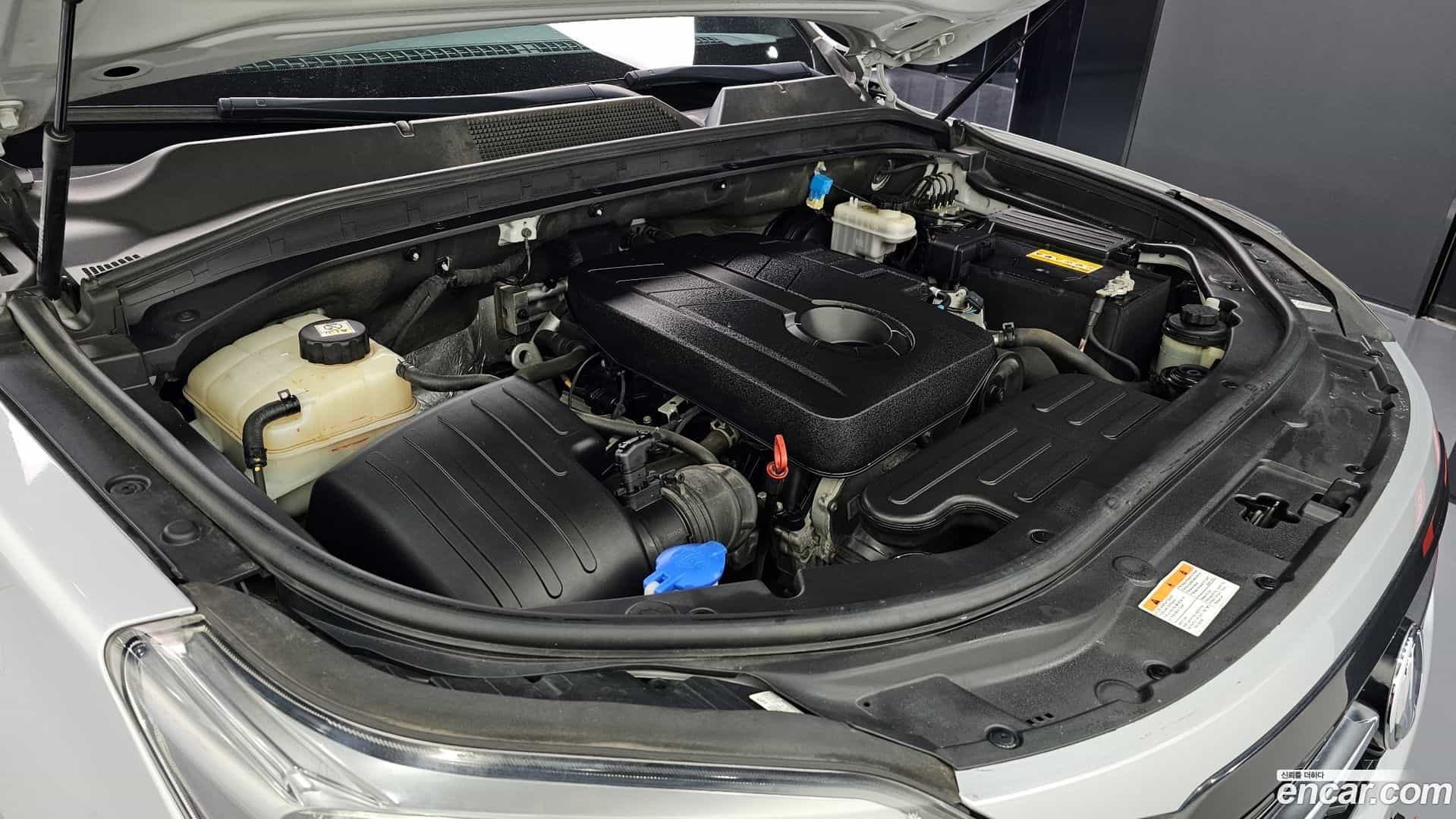 Rexton KG Mobility 2019.11-INNER-006