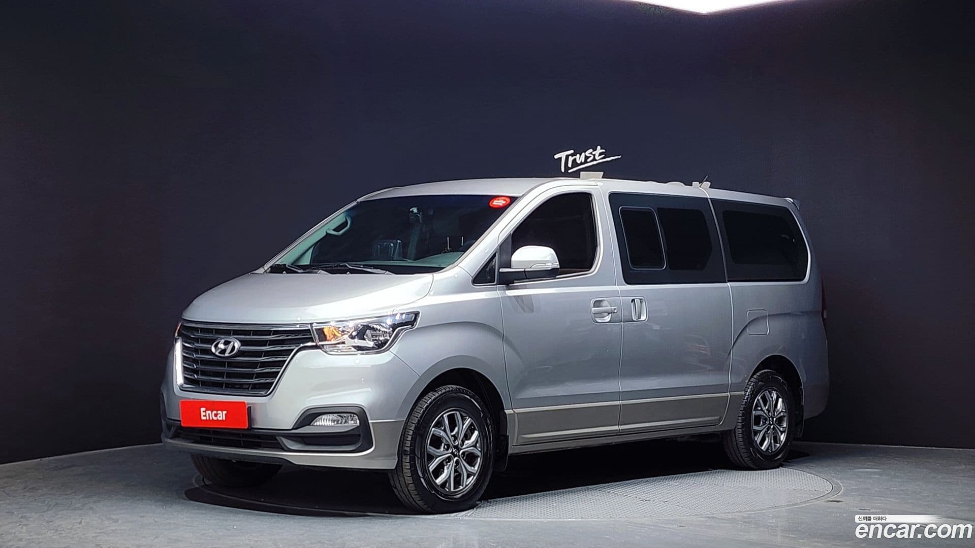 Main__Slider__Photo:Starex Hyundai 2020.4-0
