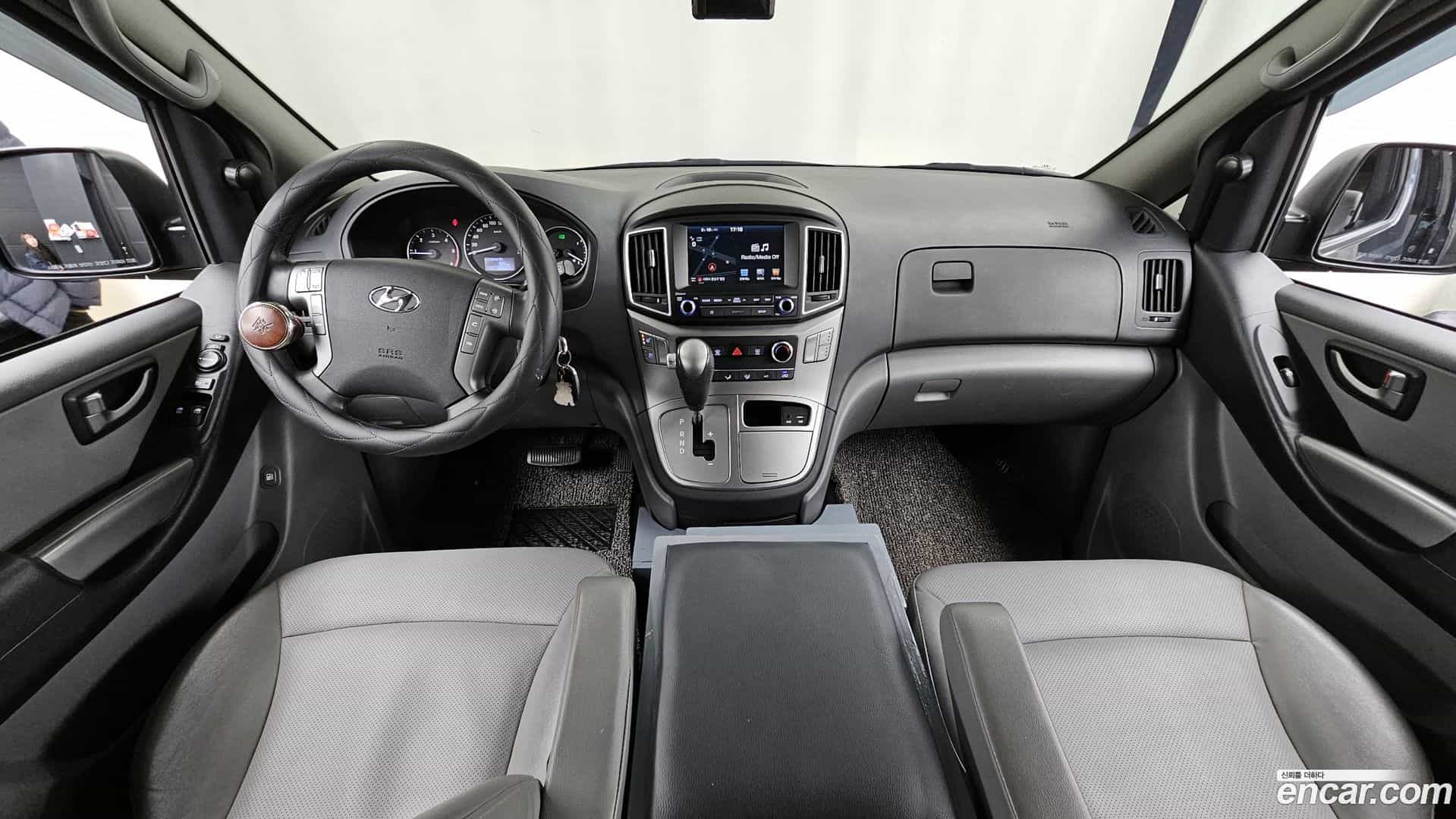 Starex Hyundai 2018.3-INNER-007