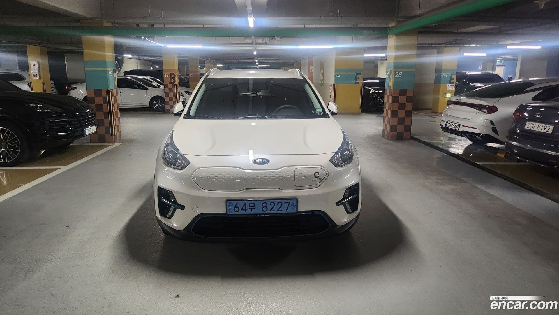 Main__Slider__Photo:Niro Kia 2019.6-0