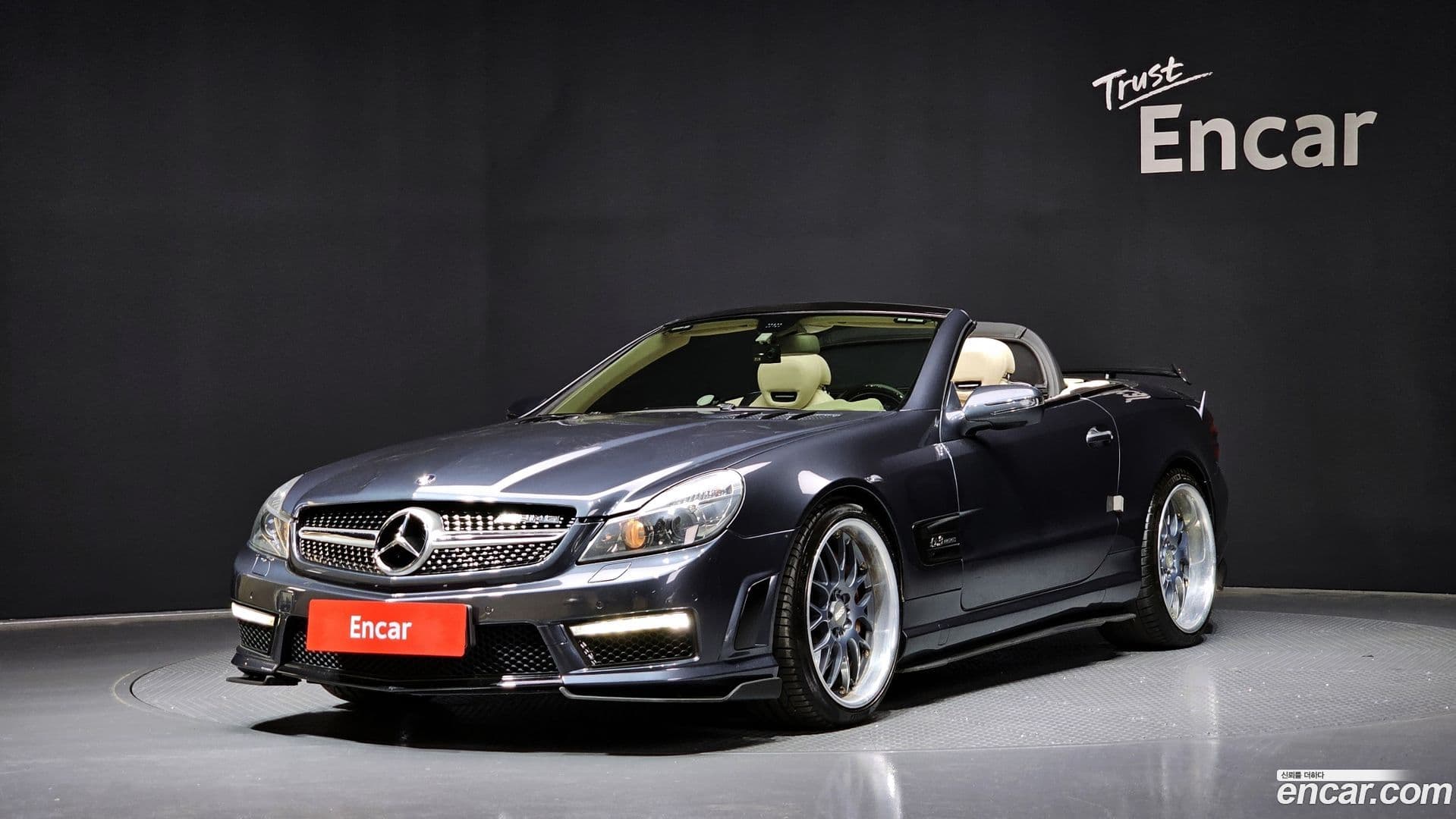Main__Slider__Photo:SL-Class Mercedes-Benz 2009.4-0