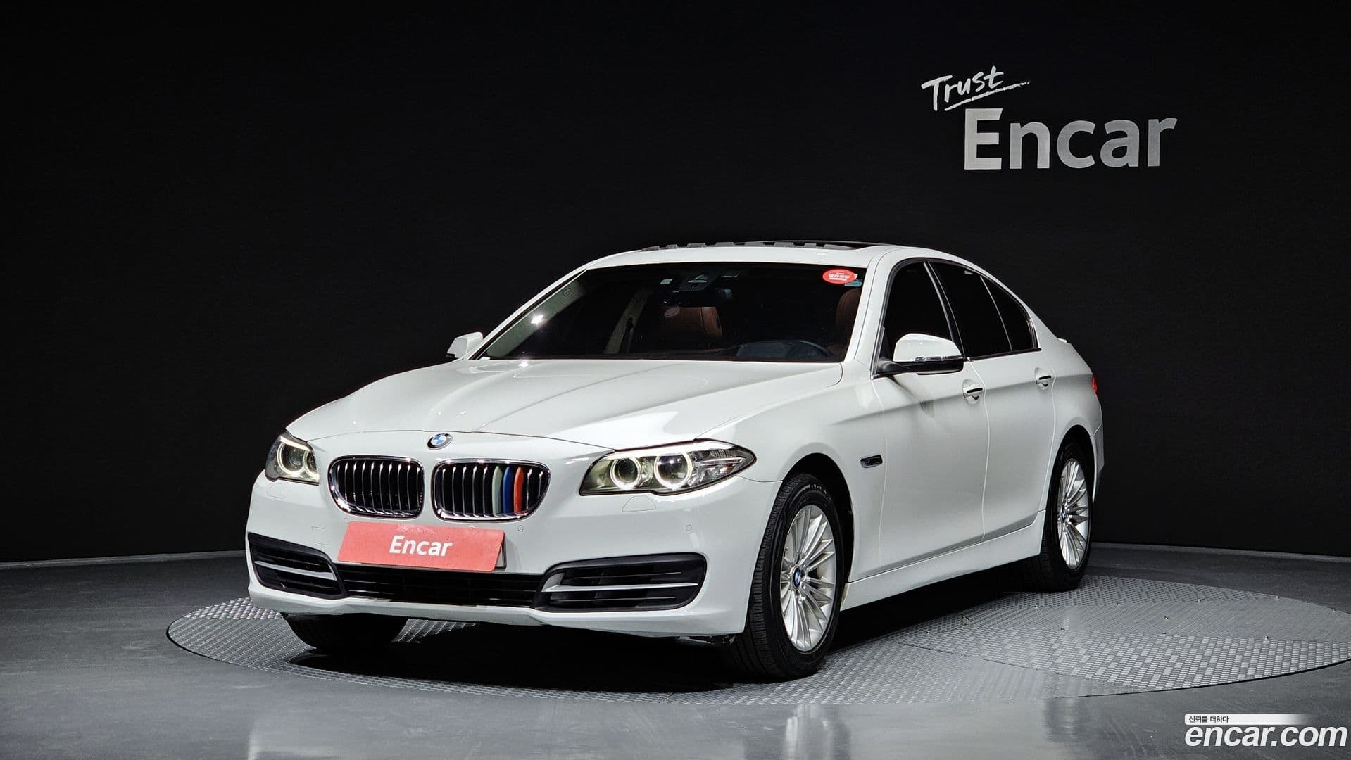 Main__Slider__Photo:5-Series BMW 2015.5-0