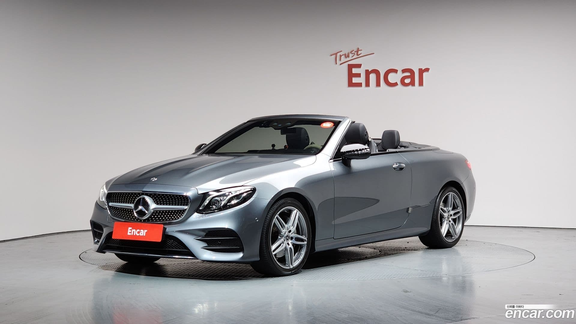 Main__Slider__Photo:E-Class Mercedes-Benz 2019.11-0