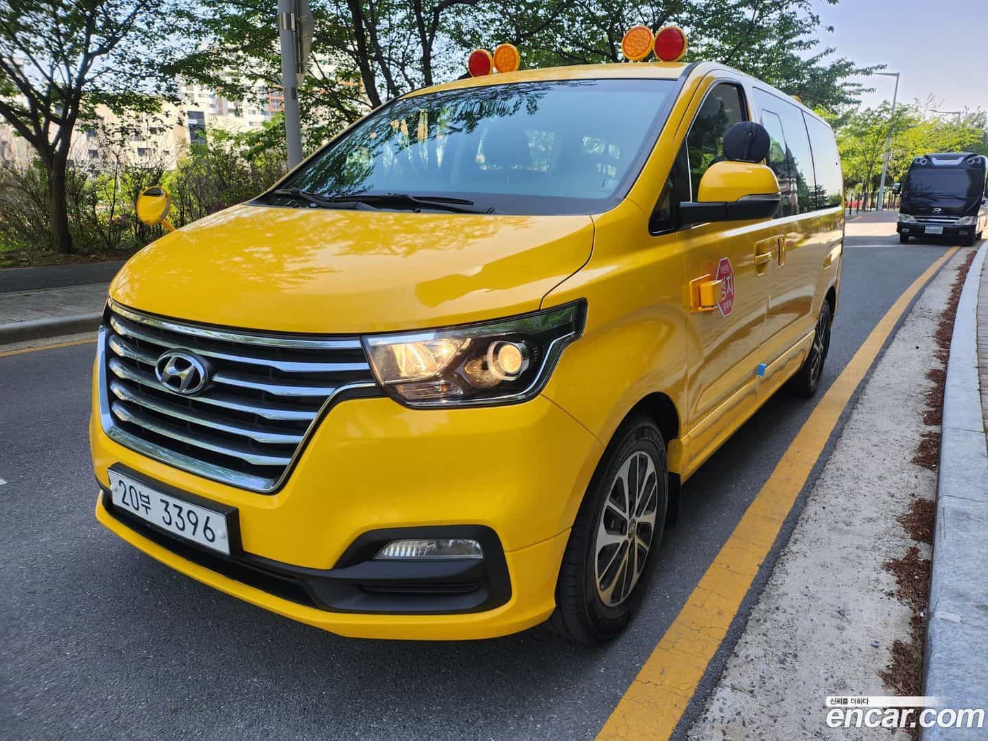 Starex Hyundai 2018.1-OUTER-001