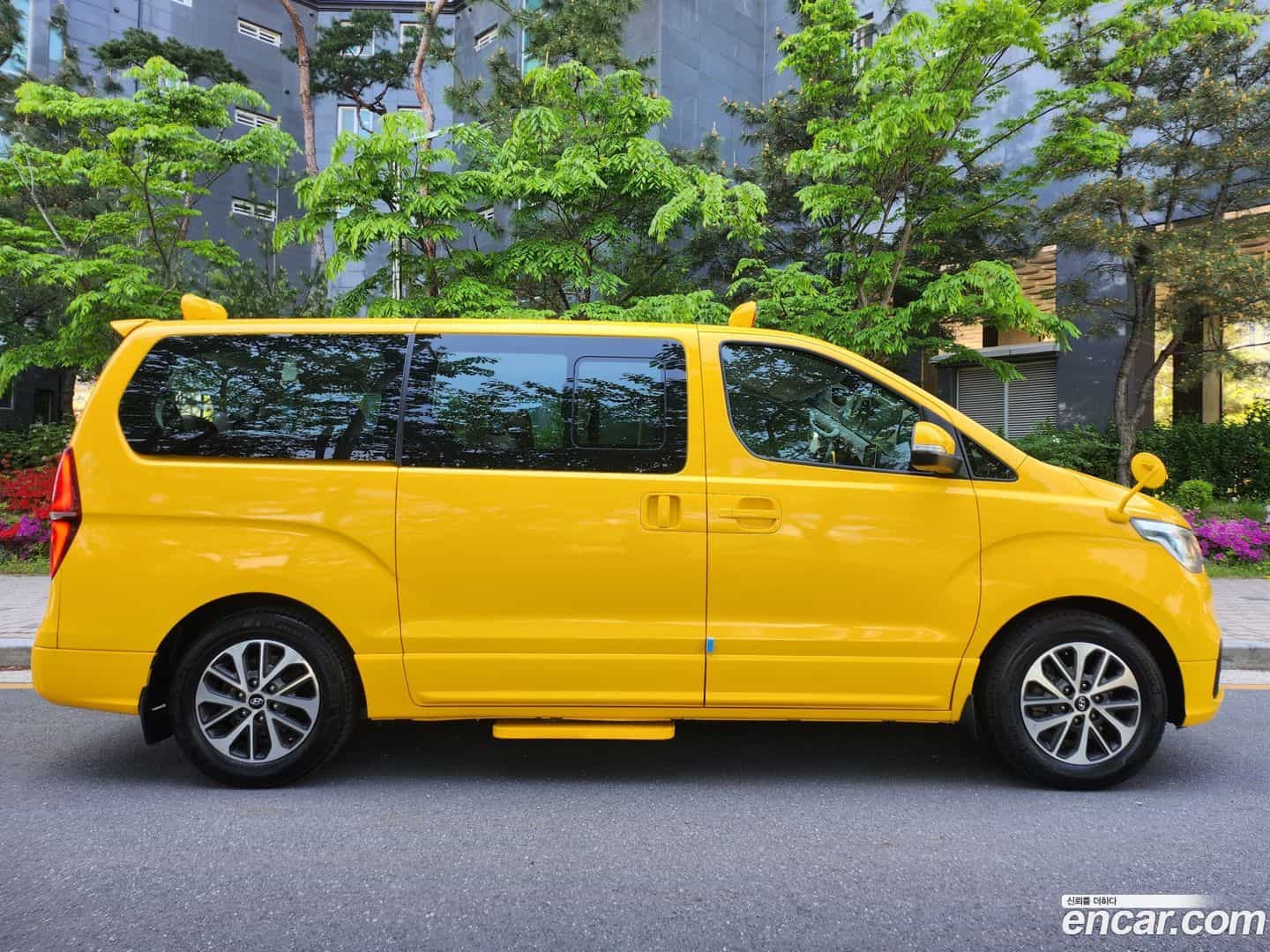 Starex Hyundai 2018.1-INNER-007