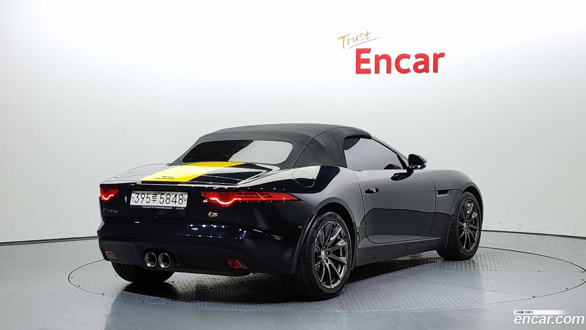 F-TYPE Jaguar 2017.7-OPTION-024