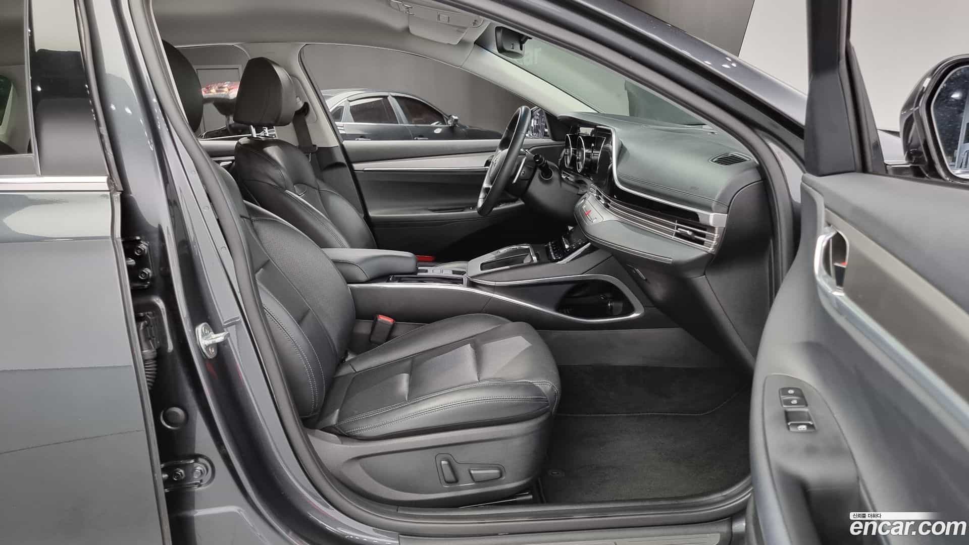 Grandeur Hyundai 2021.2-INNER-10