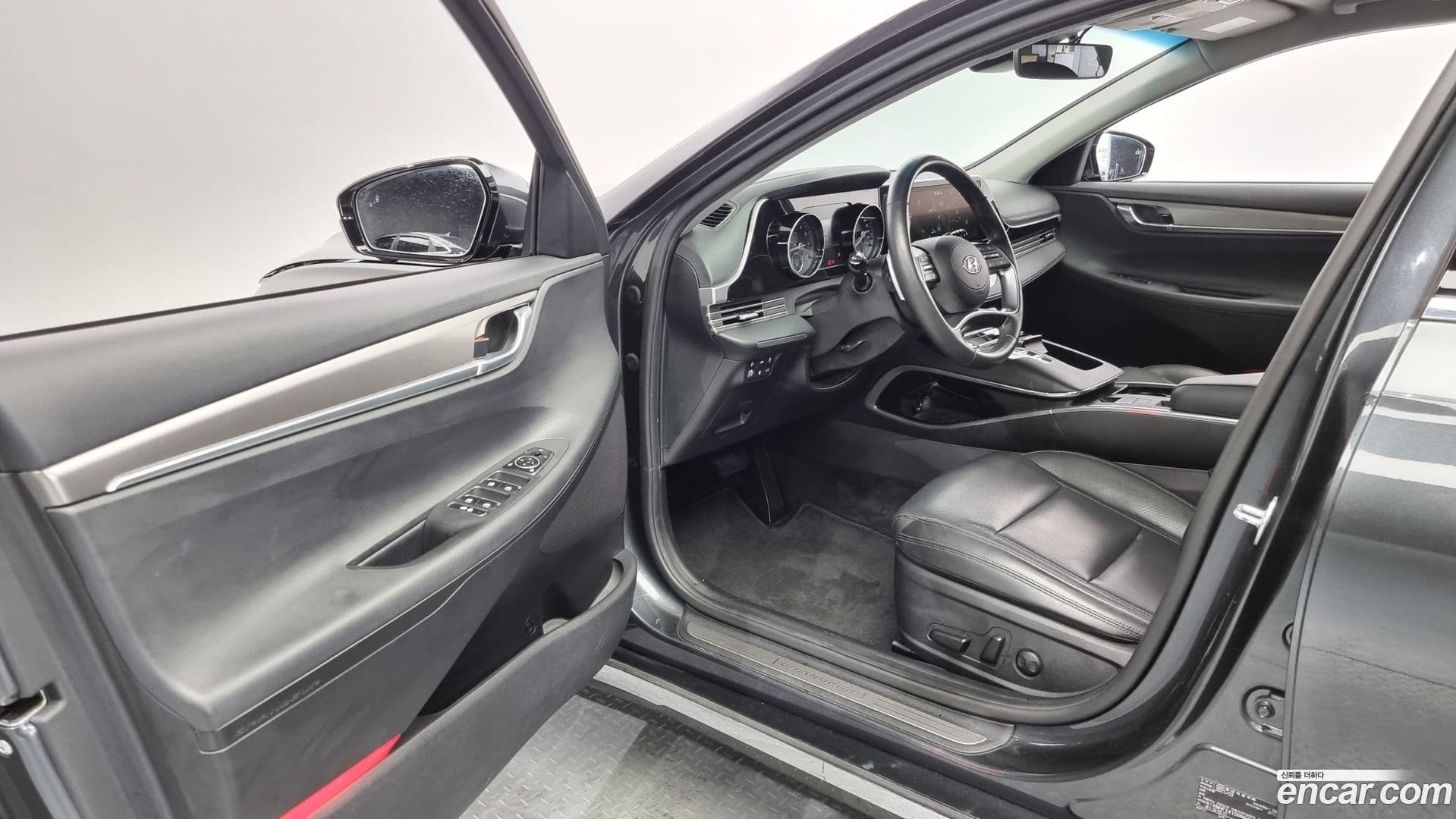 Main__Slider__Photo:Grandeur Hyundai 2021.2-10
