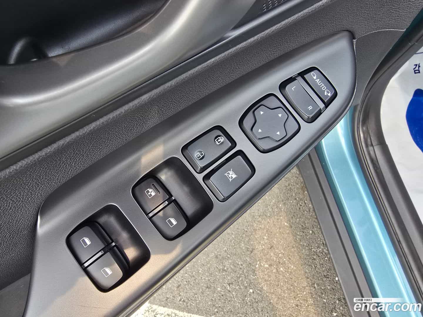 Kona Hyundai 2017.7-OPTION-017