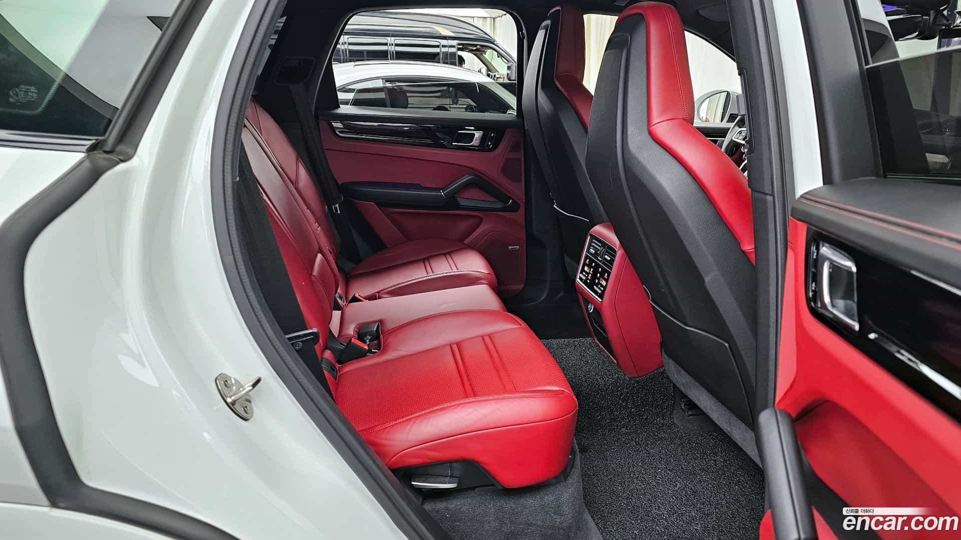 Cayenne Porsche 2021.0-OPTION-016