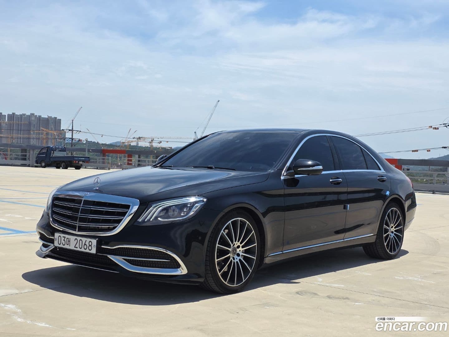 Main__Slider__Photo:S-Class Mercedes-Benz 2016.5-0