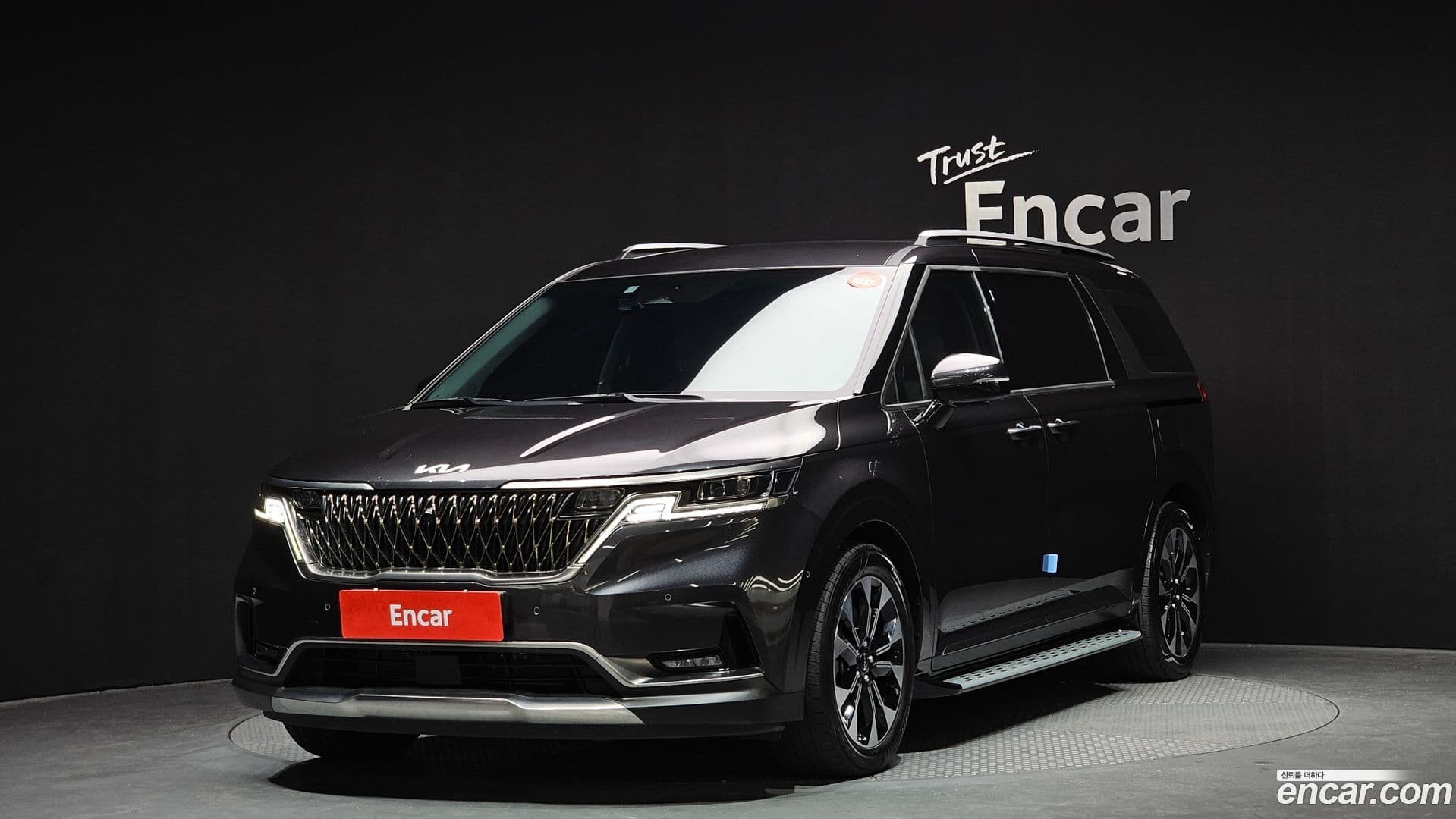 Main__Slider__Photo:Canival Kia 2022.3-0