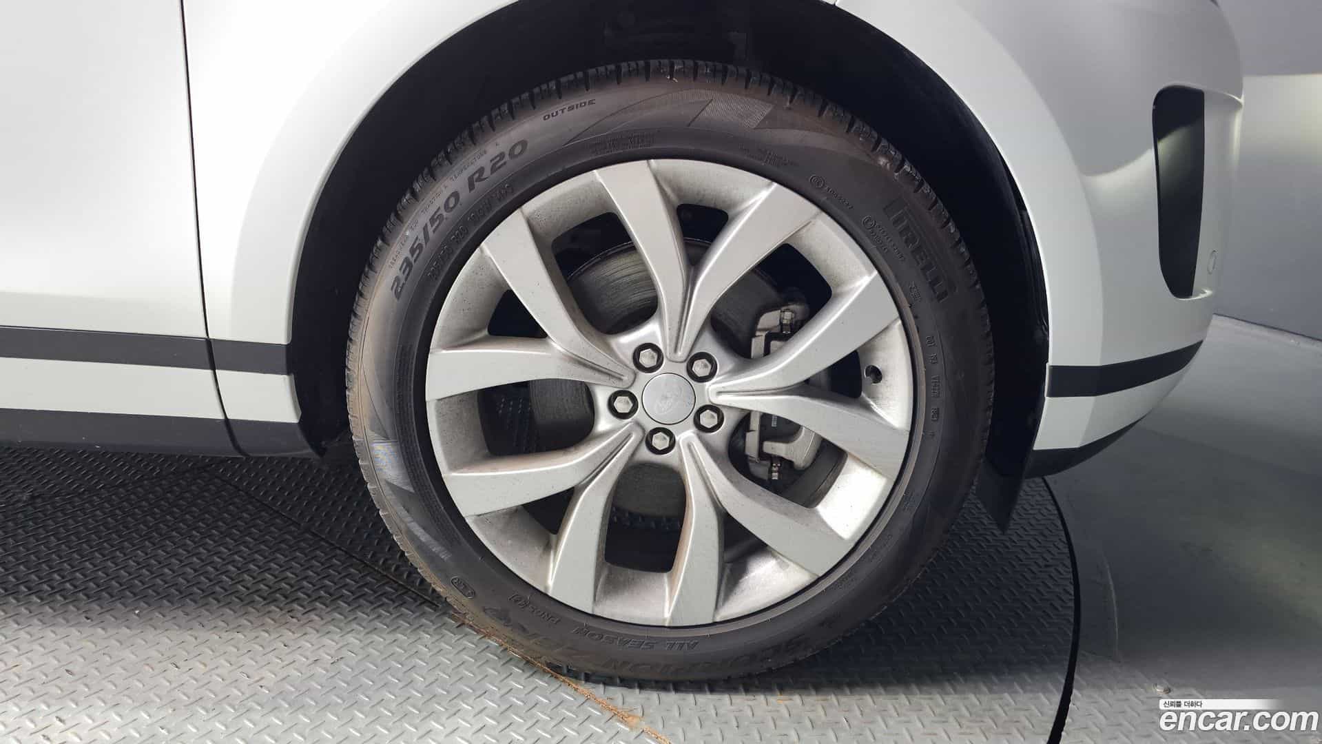Range Rover Evoque Land Rover 2022.3-OUTER-005