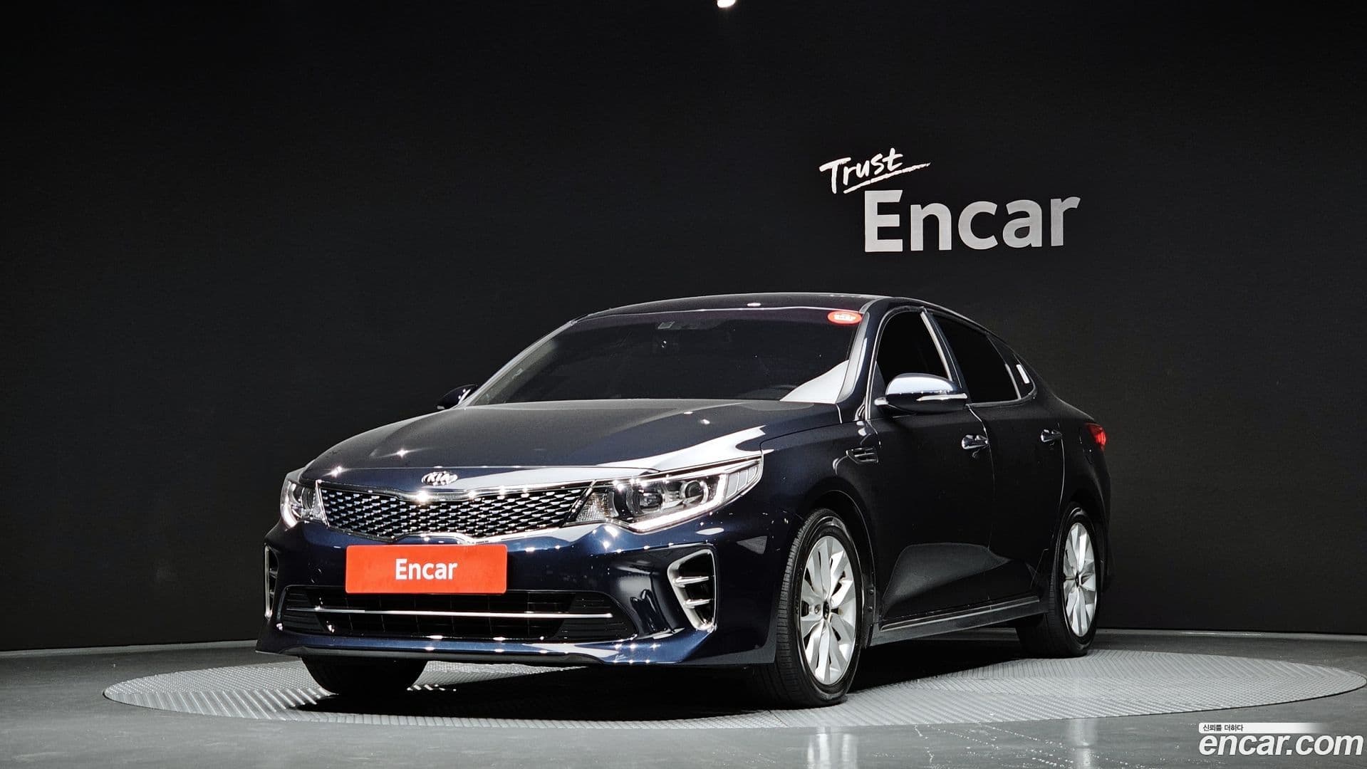 Main__Slider__Photo:K5 Kia 2015.11-0