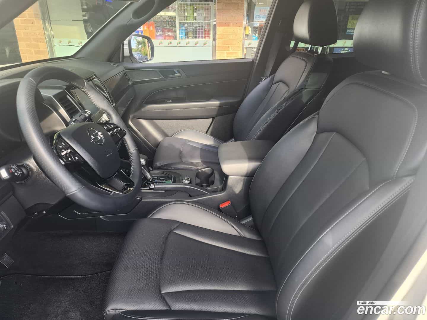 Rexton KG Mobility 2022.3-INNER-010
