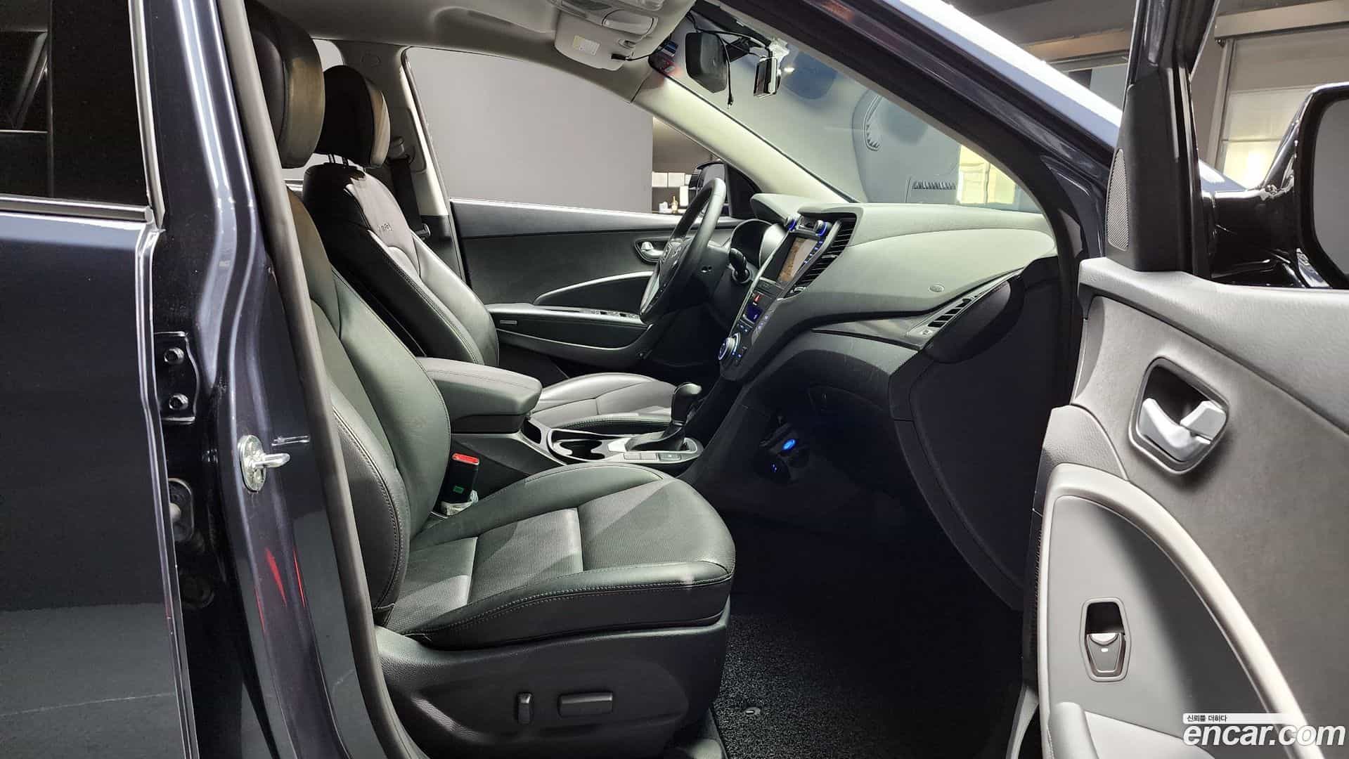 Santafe Hyundai 2015.5-INNER-010