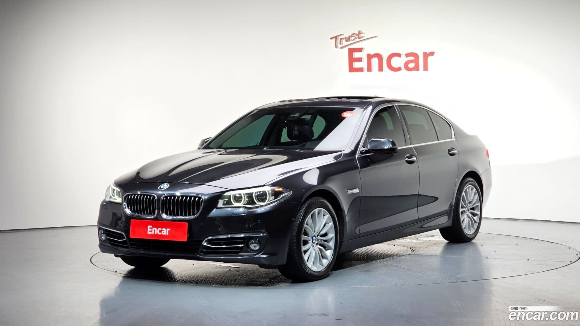 Main__Slider__Photo:5-Series BMW 2015.2-0