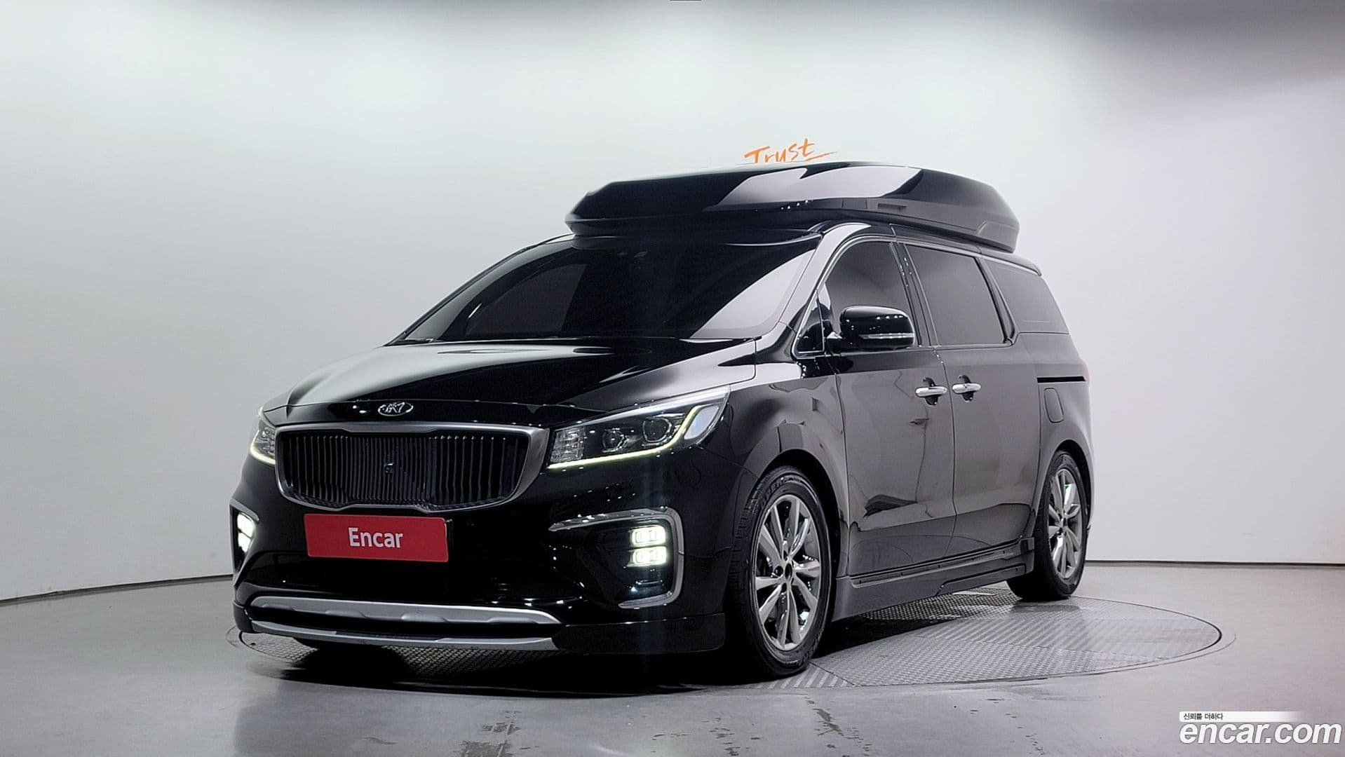 Main__Slider__Photo:Canival Kia 2018.7-0