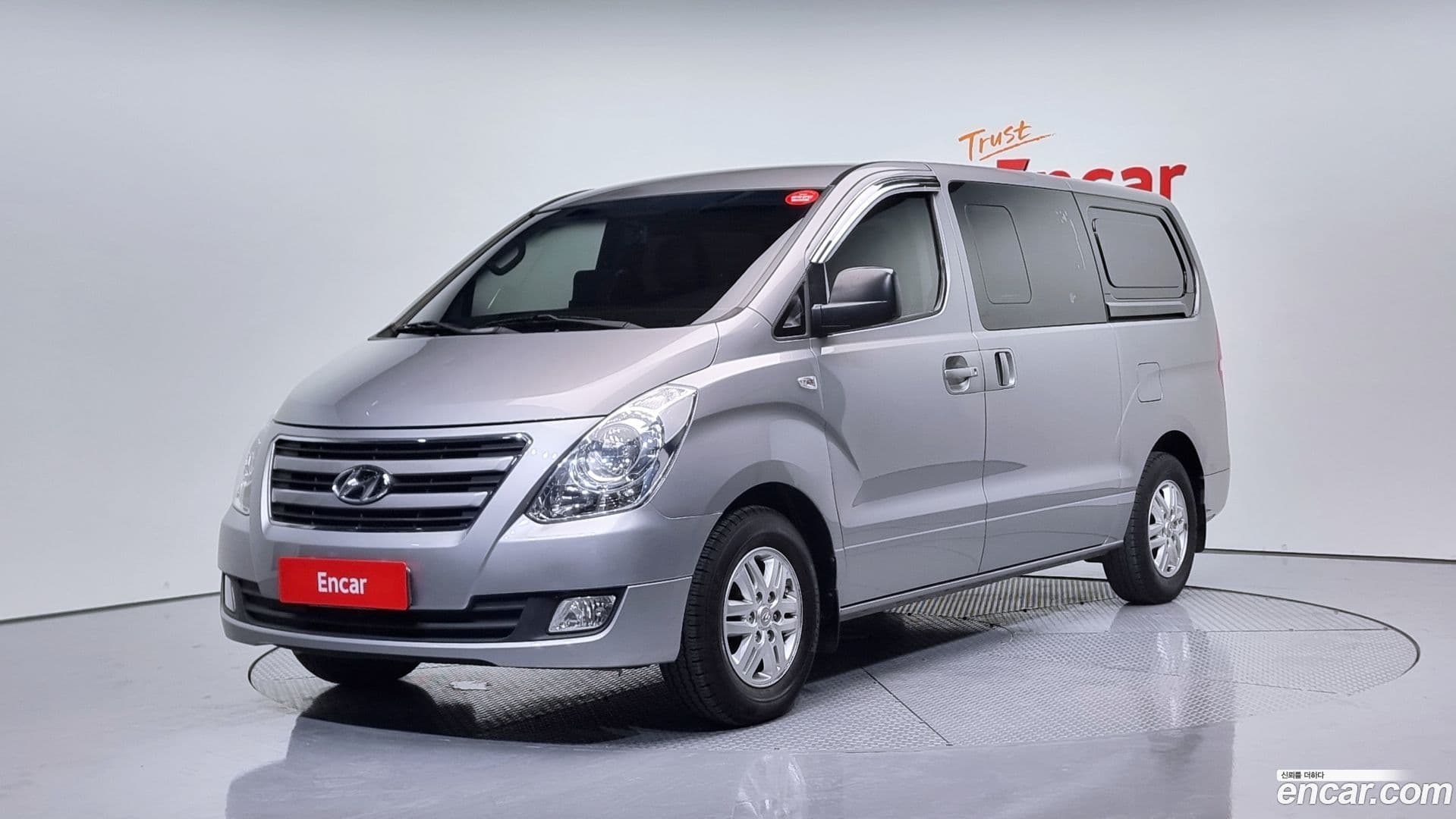 Main__Slider__Photo:Starex Hyundai 2016.8-0