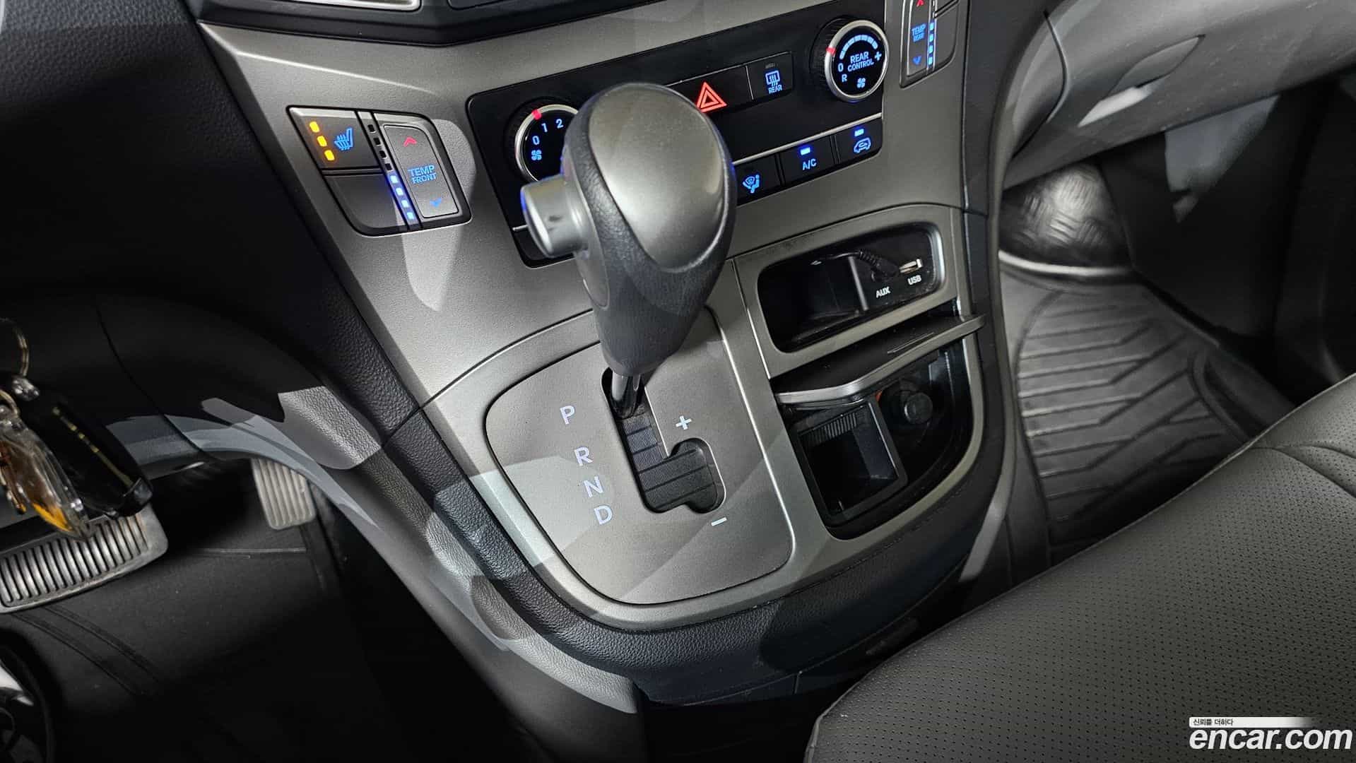 Starex Hyundai 2020.3-INNER-009