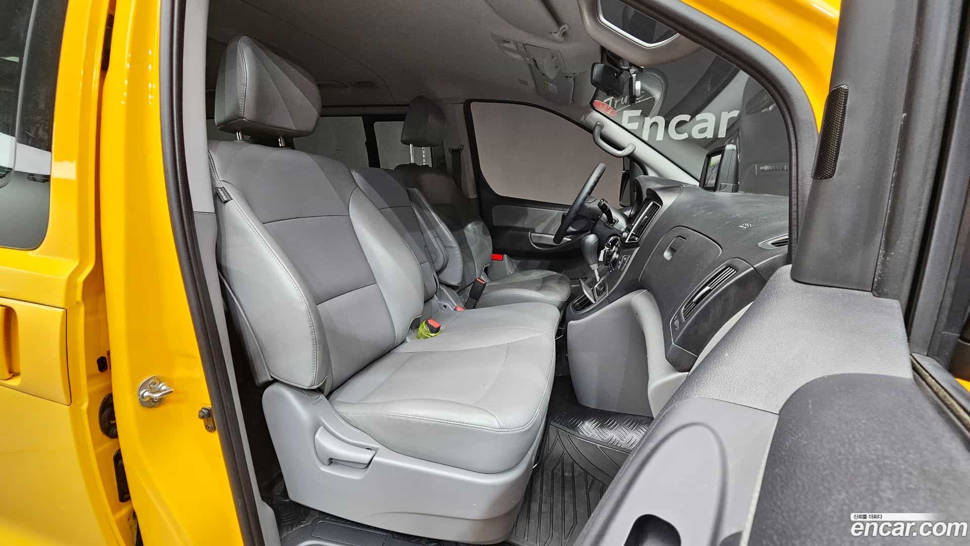 Starex Hyundai 2020.3-INNER-010