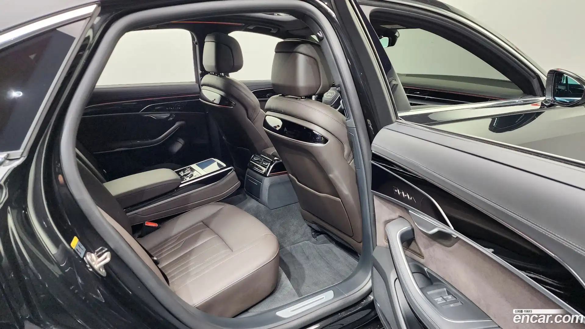 A8 Audi 2023.6-OPTION-016