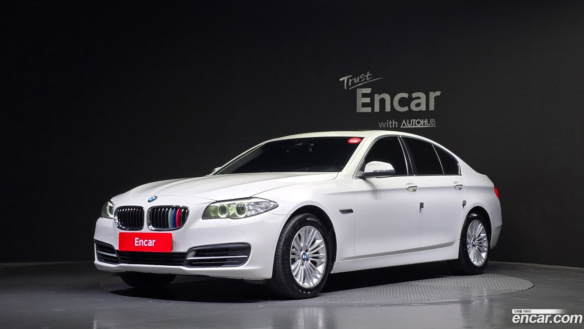 Main__Slider__Photo:5-Series BMW 2014.1-0