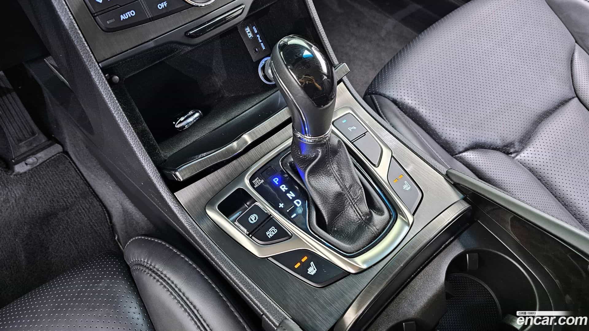 Grandeur Hyundai 2014.6-INNER-009
