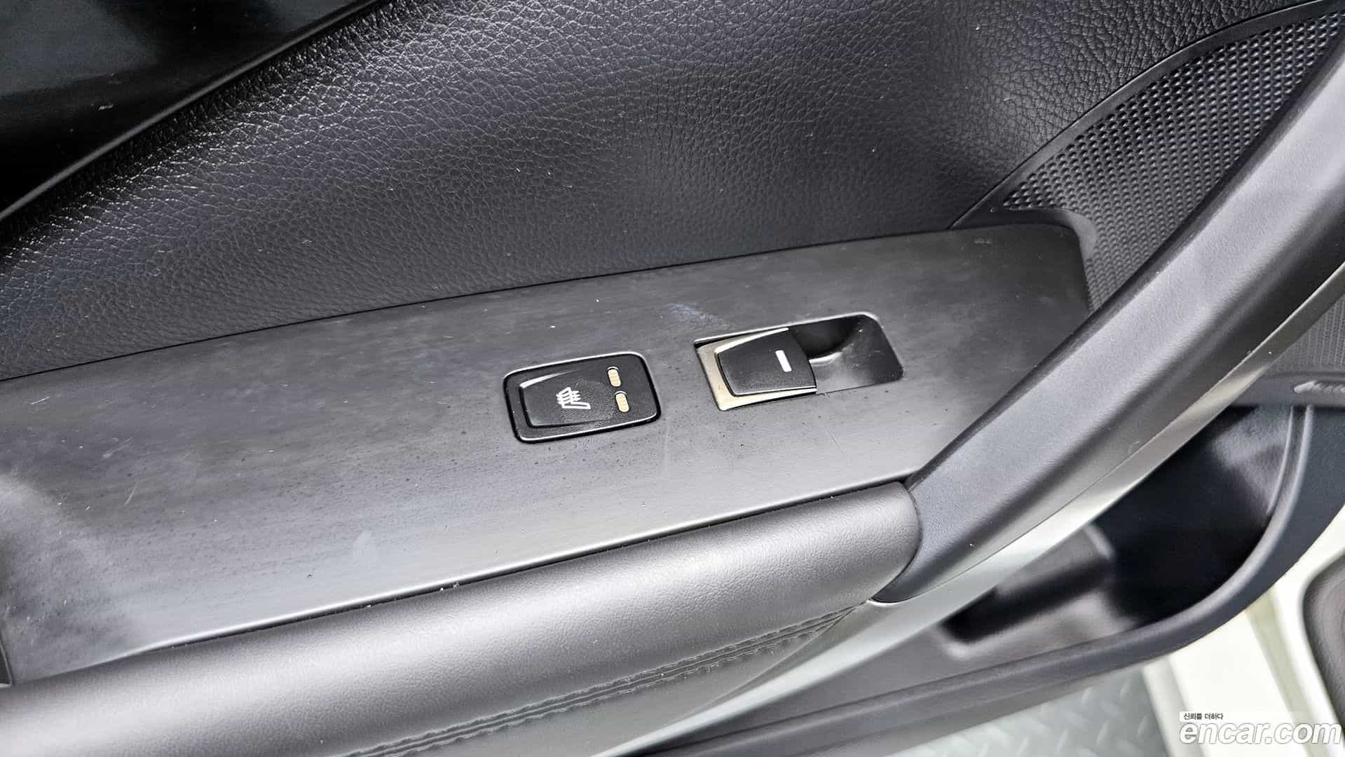 Grandeur Hyundai 2014.6-OPTION-023