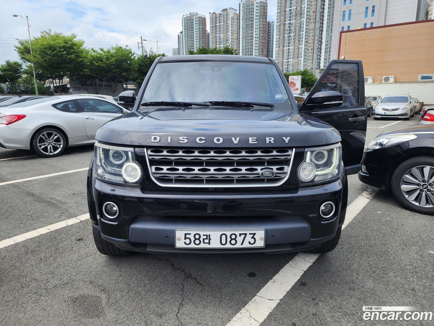 Main__Slider__Photo:Discovery Land Rover 2016.5-0