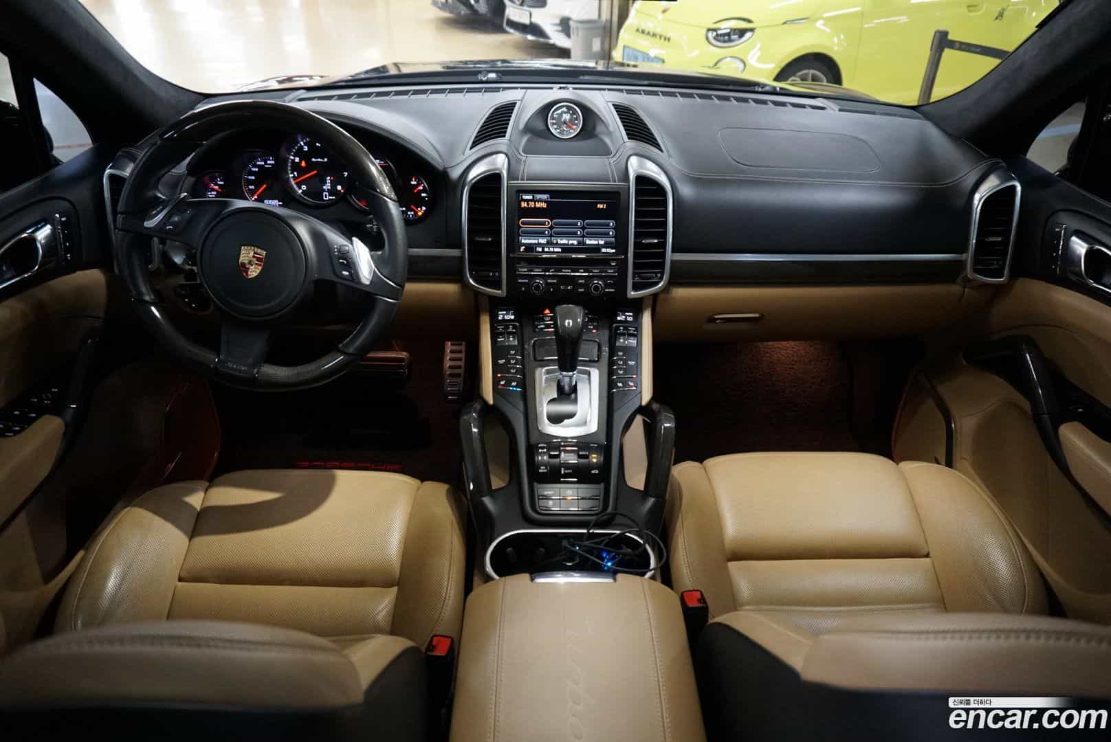 Cayenne Porsche 2013.9-INNER-007