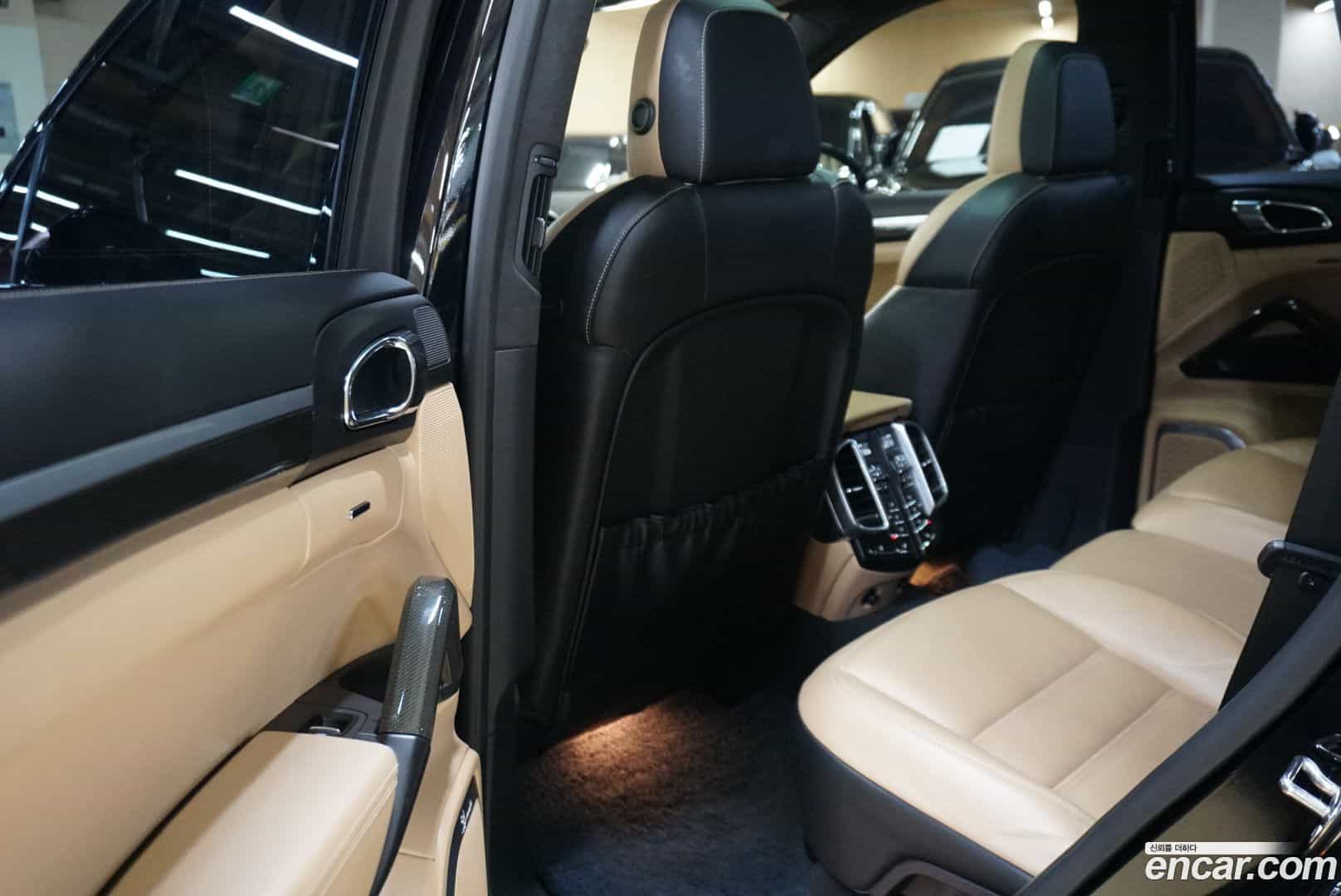 Cayenne Porsche 2013.9-OPTION-021
