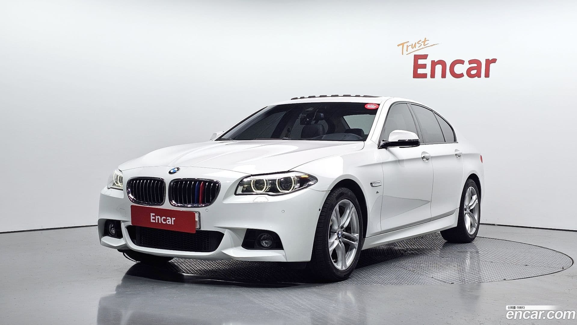 Main__Slider__Photo:5-Series BMW 2016.2-0