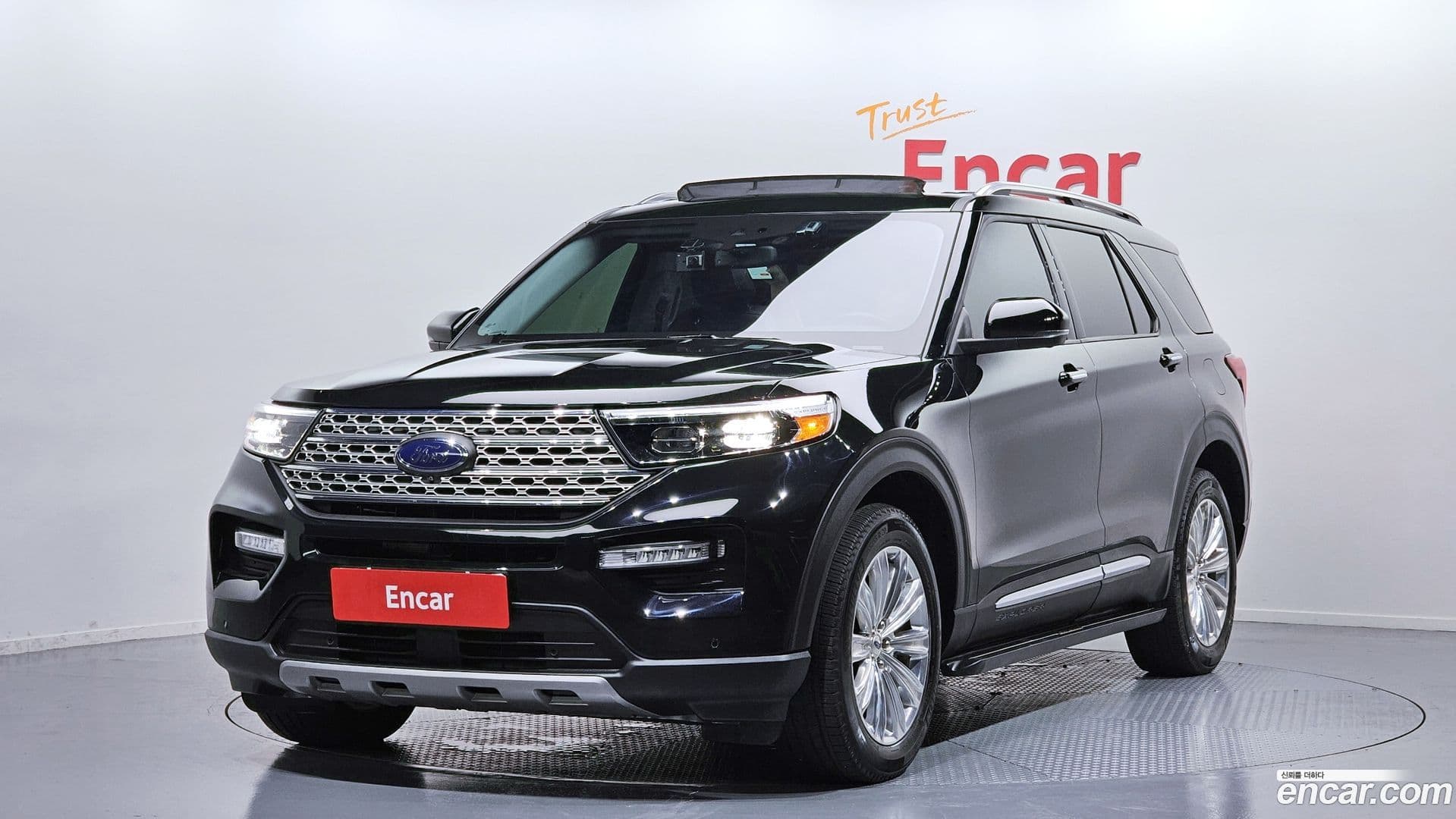 Main__Slider__Photo:Explorer Ford 2022.7-0