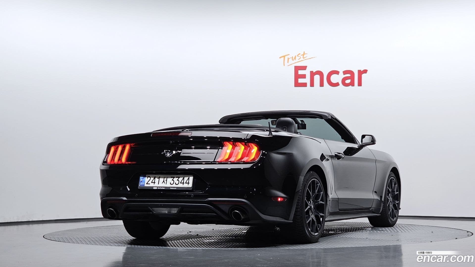 Main__Slider__Photo:Mustang Ford 2020.11-0