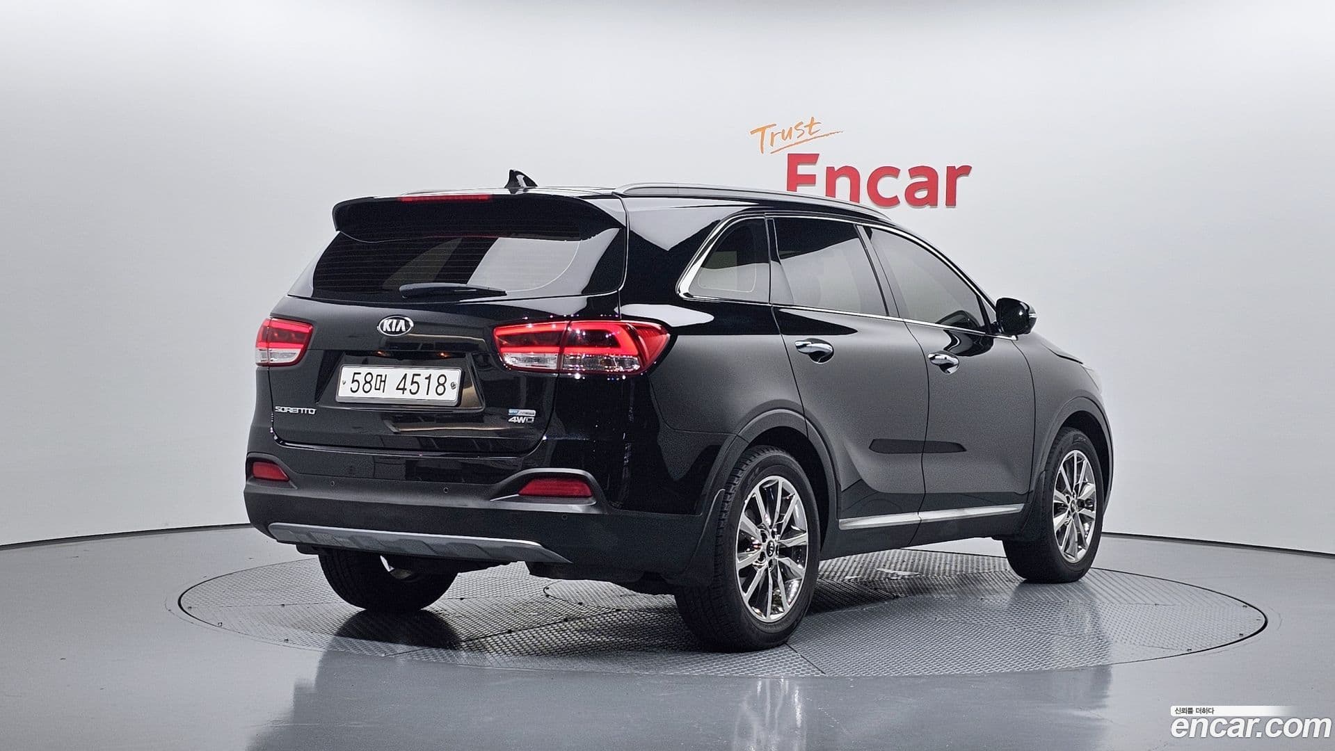 Main__Slider__Photo:Sorento Kia 2014.10-0