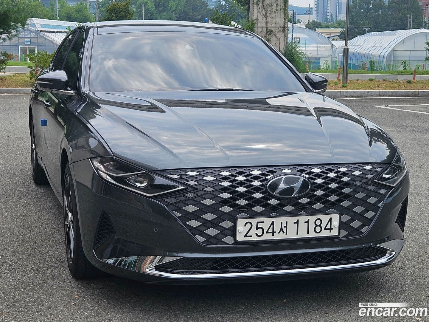 Main__Slider__Photo:Grandeur Hyundai 2022.4-0