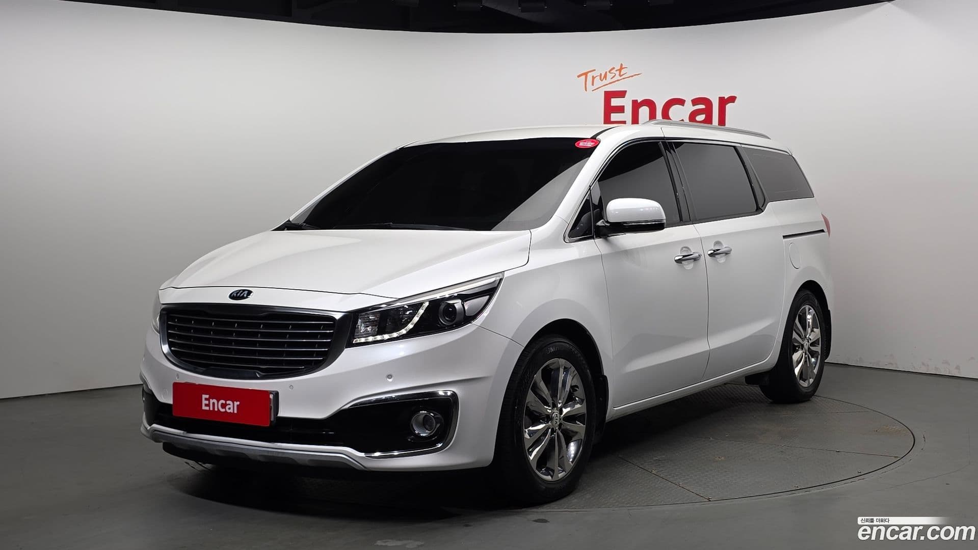 Main__Slider__Photo:Canival Kia 2016.1-0