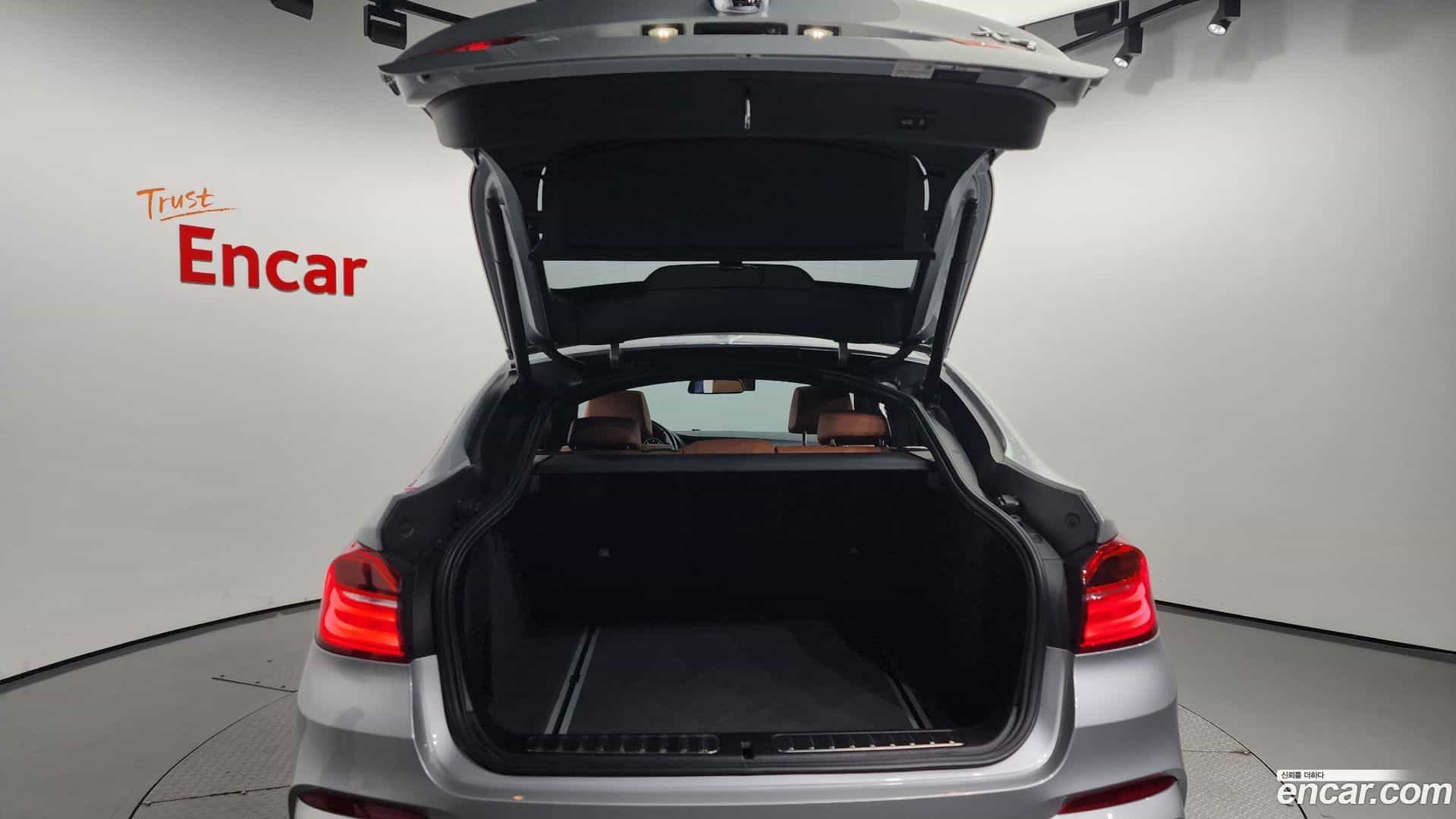 X4 BMW 2017.6-OPTION-024