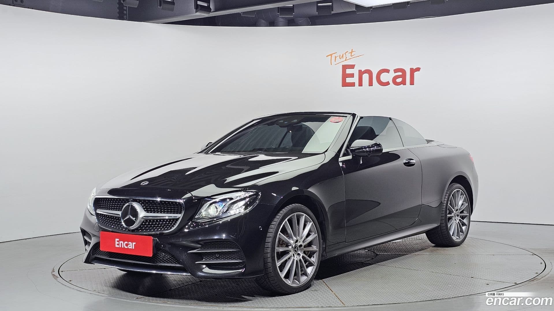 Main__Slider__Photo:E-Class Mercedes-Benz 2019.6-0