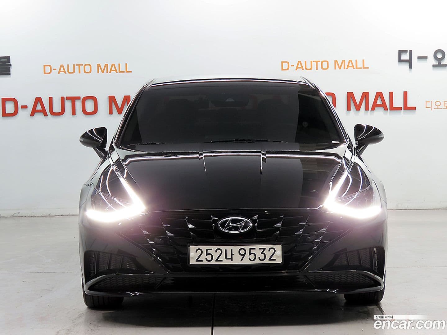 Main__Slider__Photo:Sonata Hyundai 2021.9-0