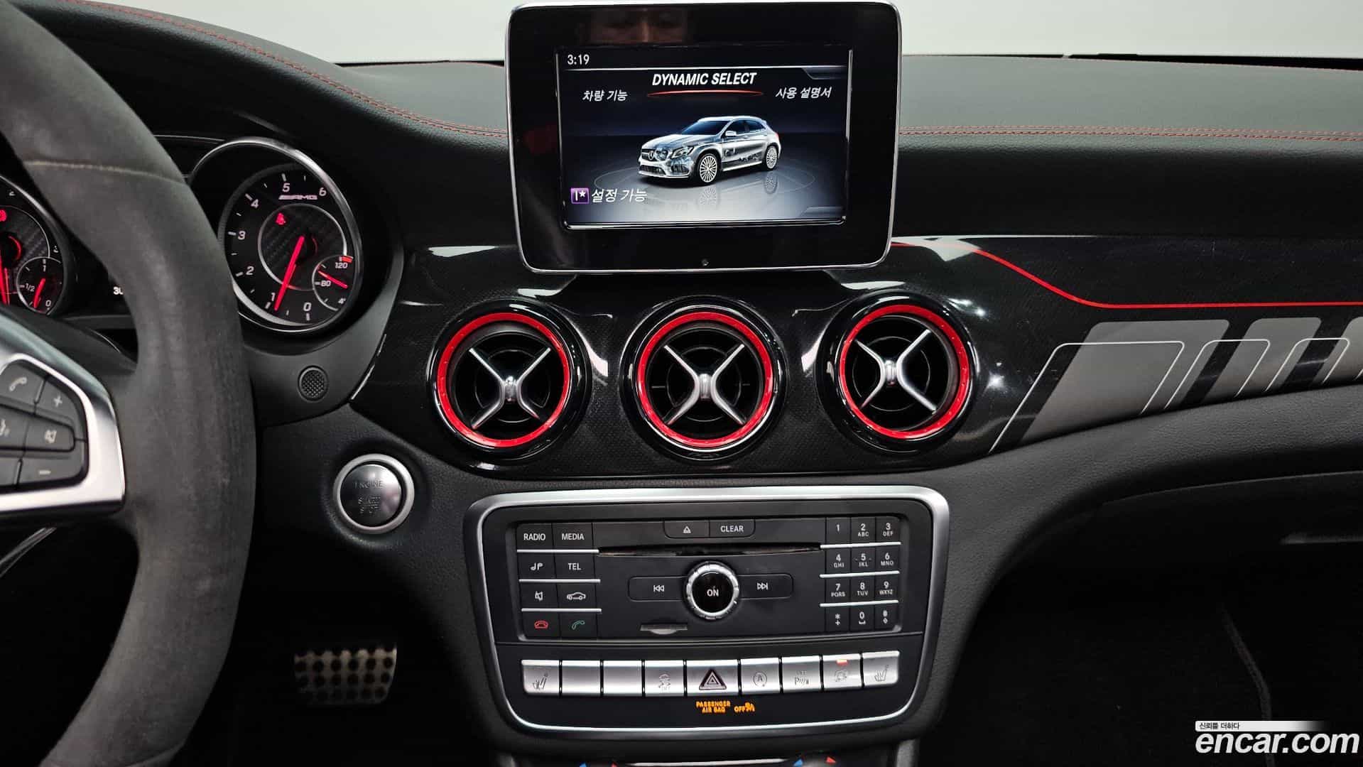 GLA-Class Mercedes-Benz 2019.1-OPTION-018