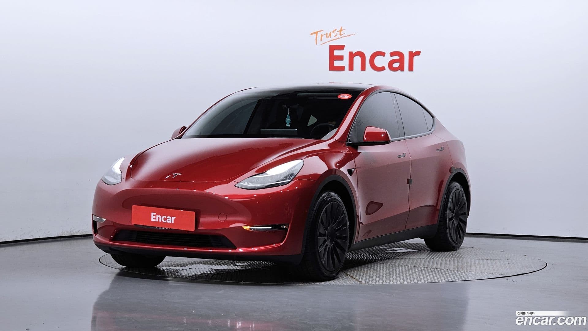Main__Slider__Photo:Model Y Tesla 2022.8-0