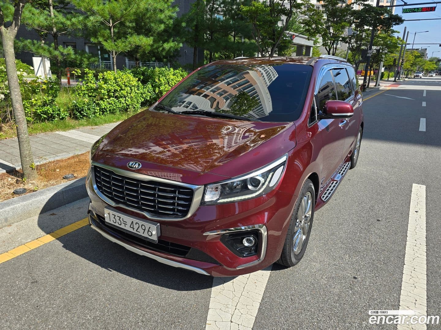 Main__Slider__Photo:Canival Kia 2019.3-0
