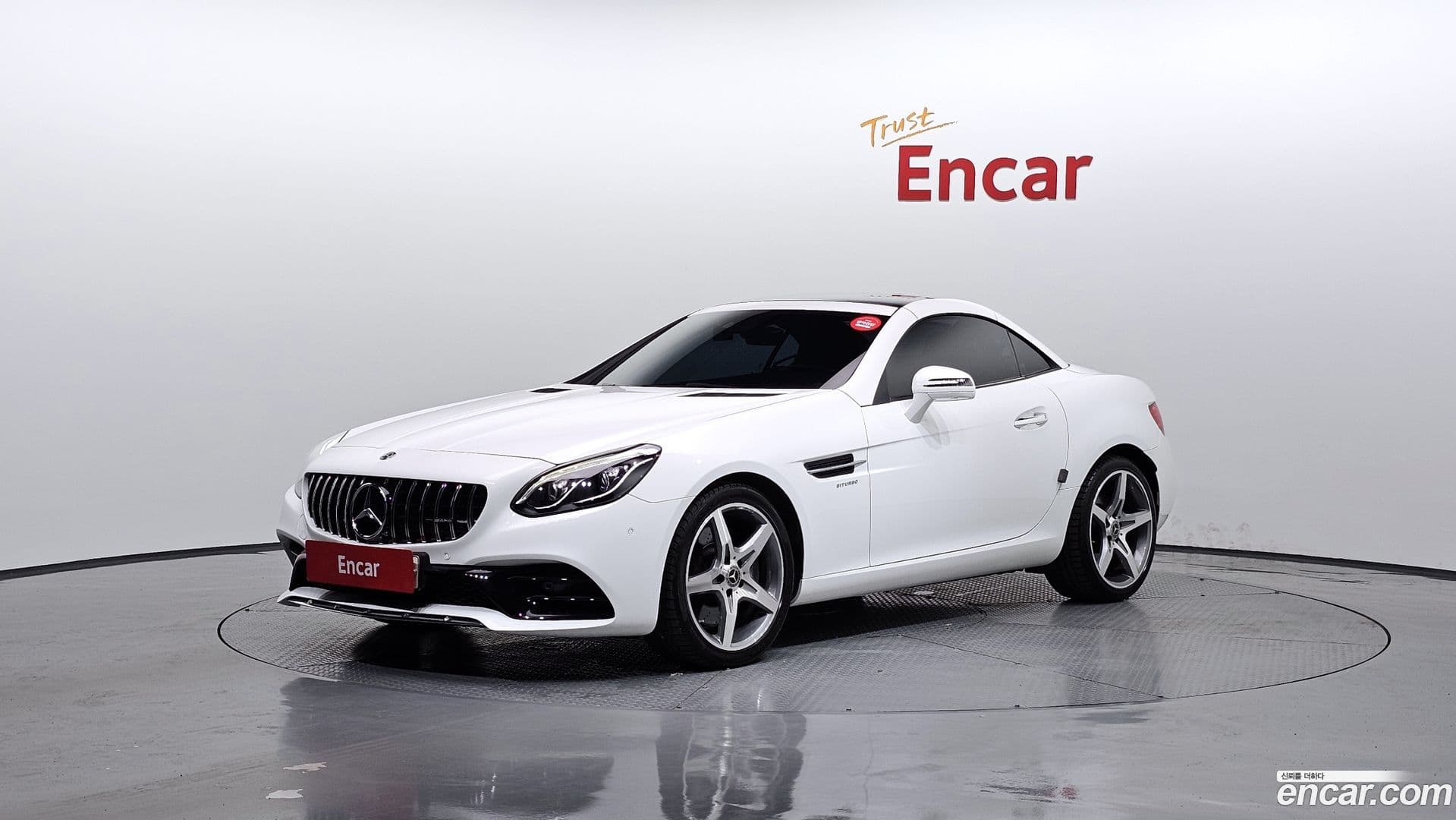 Main__Slider__Photo:SLC-Class Mercedes-Benz 2017.9-0