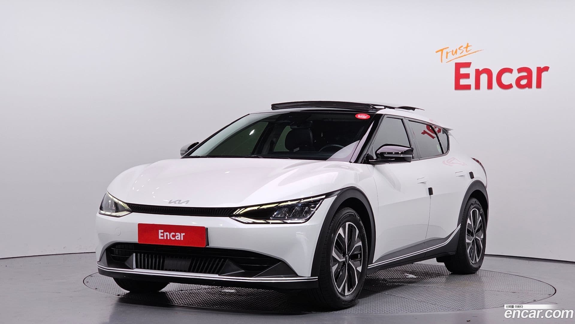 Main__Slider__Photo:EV6 Kia 2022.6-0