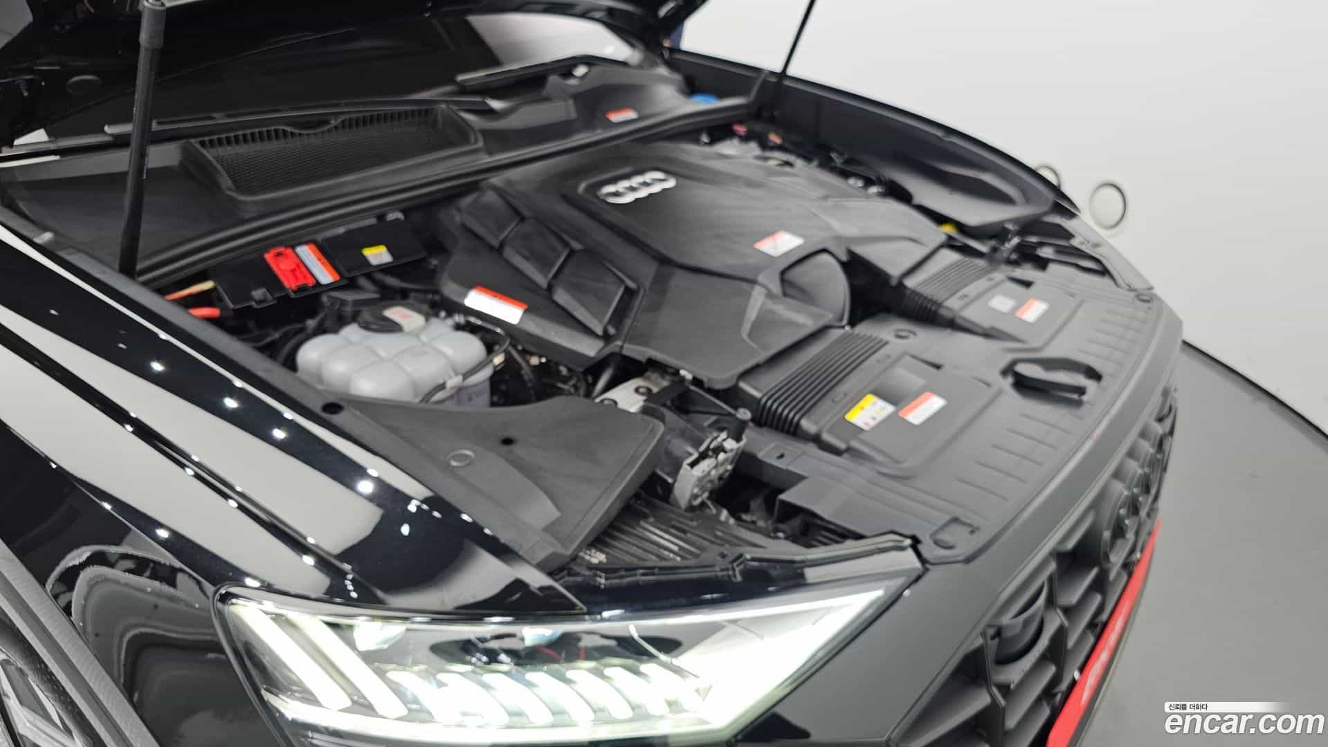Q8 Audi 2023.11-INNER-006